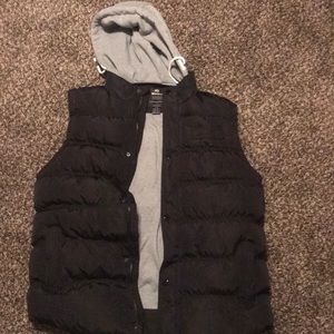 Hooded vest with removable hood